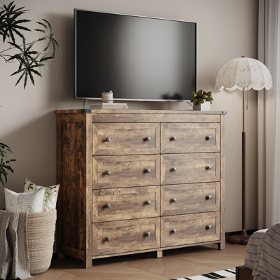 Modern 8-Drawer Chest