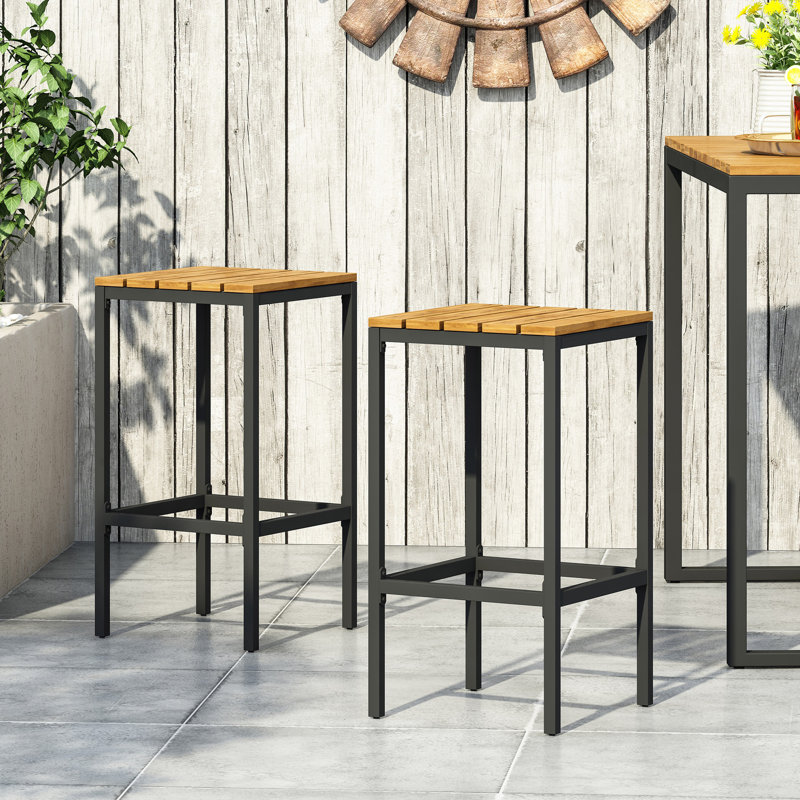 Ensemble de 2 tabourets de bar d'extérieur en bois d'acacia Ezra, Teck