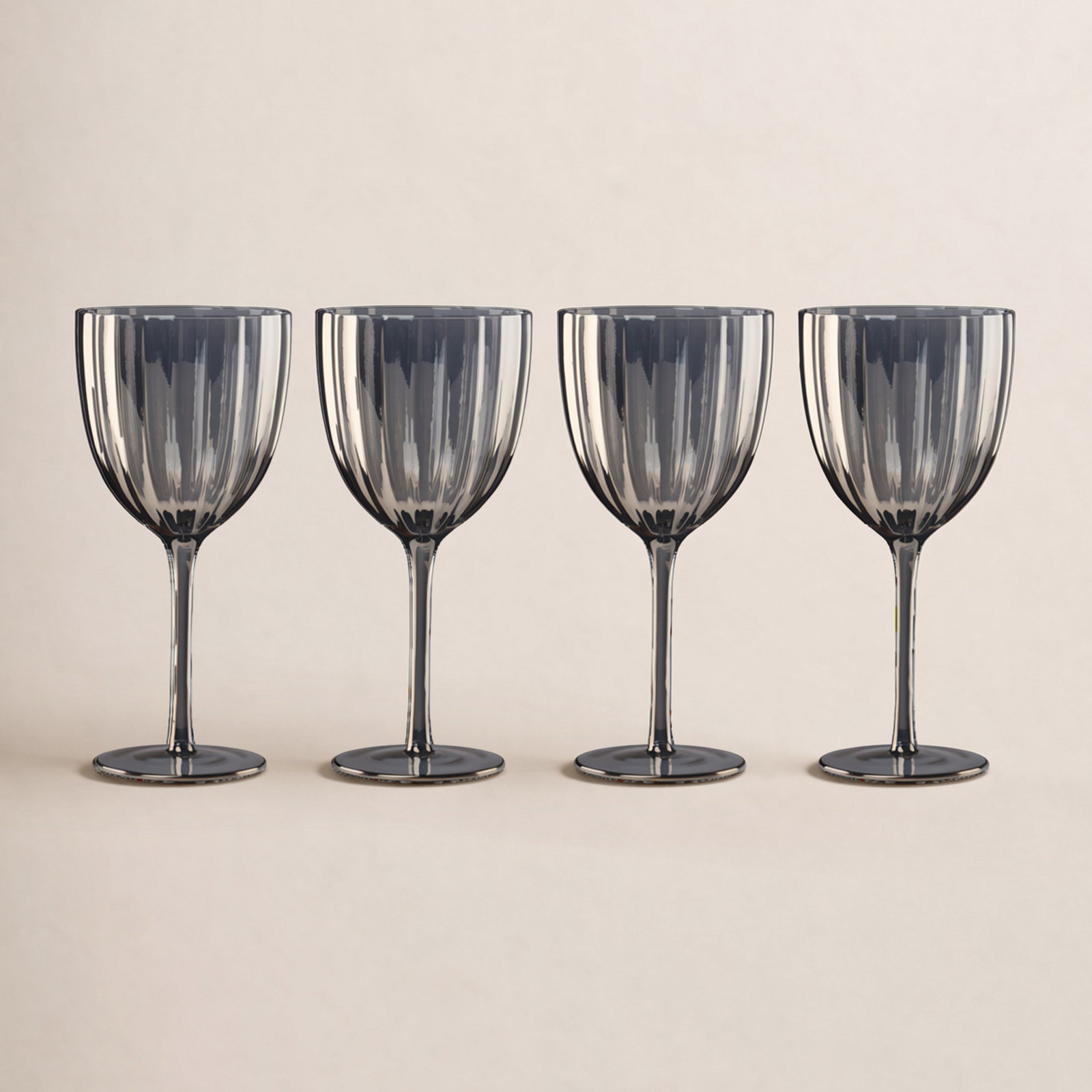 Ribbed Wine Glass