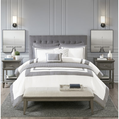 8 pièces pour lit double / grand gris avec courtepointe et fenêtre