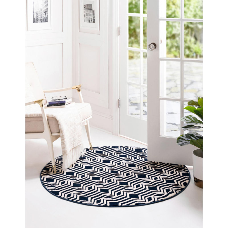 Geometric Indoor Rug, Round 4'