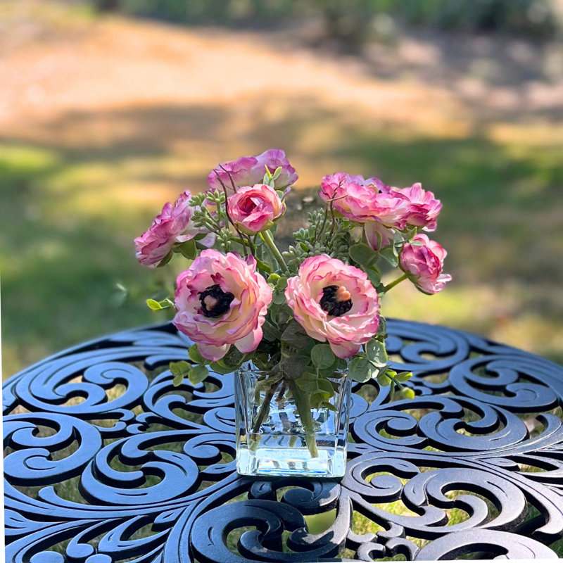 Renoncule dans un vase