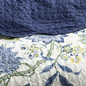 Traditions by Waverly 3-piece Scalloped Edge Reversible Quilt Set ...