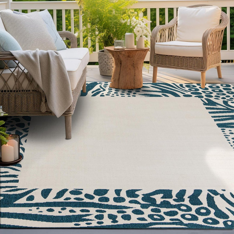 Gurjot Indoor/Outdoor Area Rug, Square 7'10"
