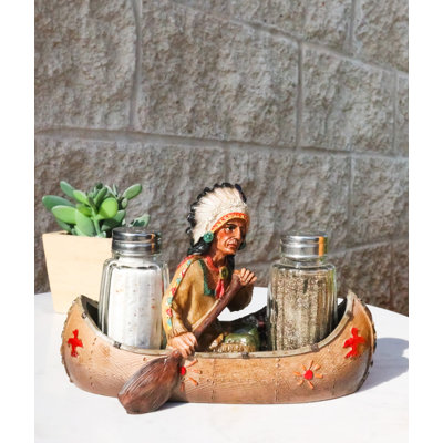Ensemble de porte-shaker Native American Indian Chief in Canoe Boat
