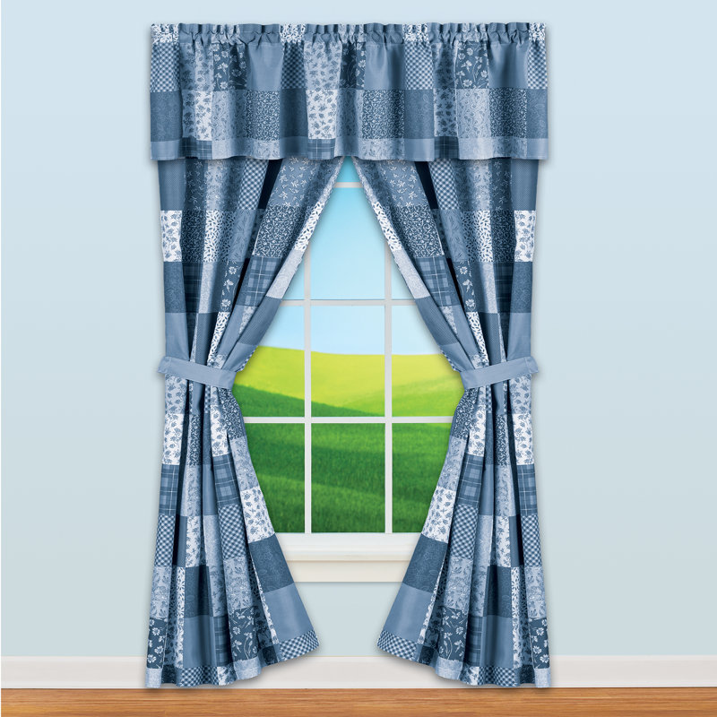 5-Piece Classic Country Patchwork Curtain Set, Blue