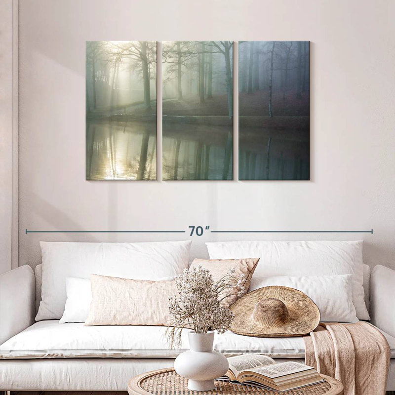 Alvord Echo, 28" H x 45" W