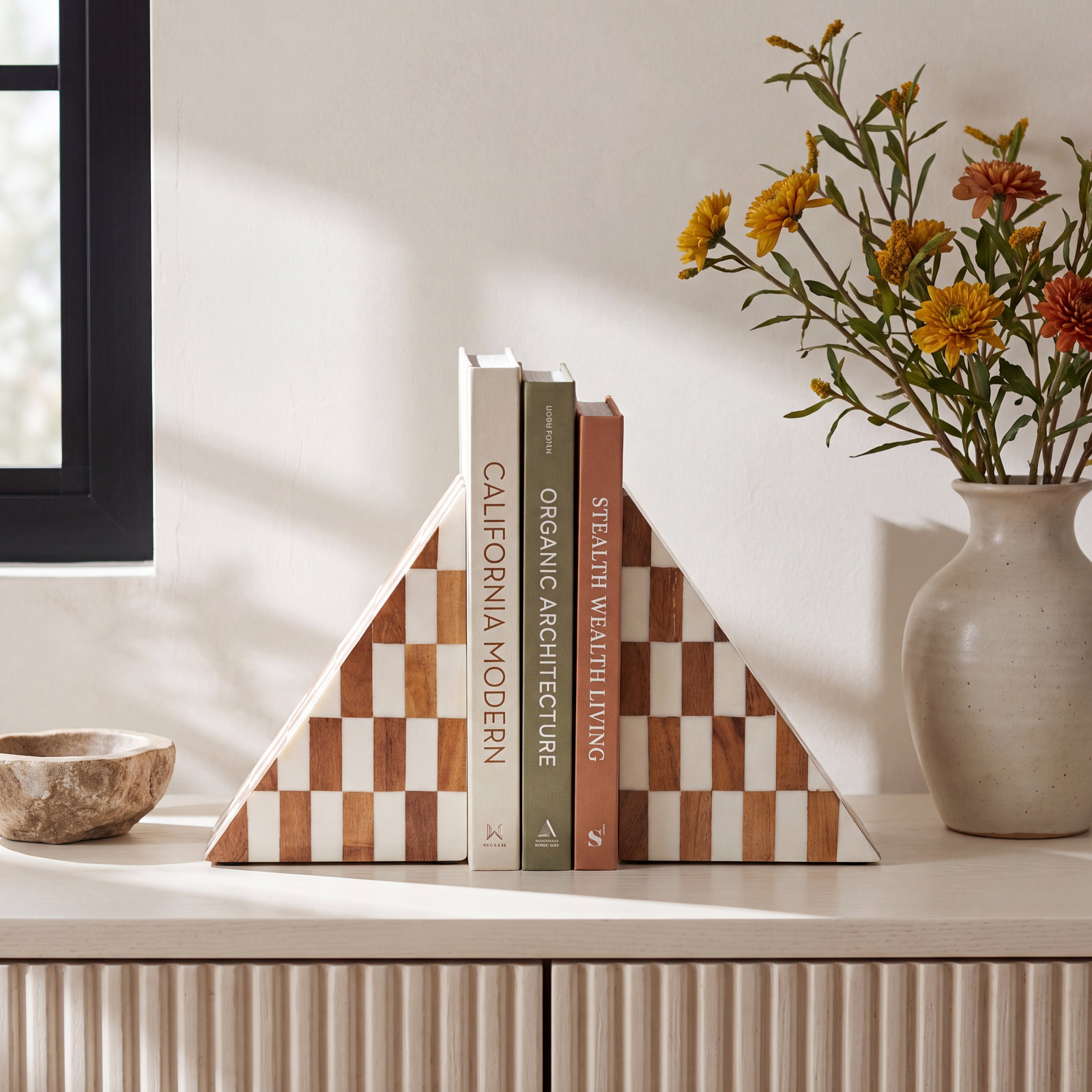 Loa Checkered Decorative Bookends