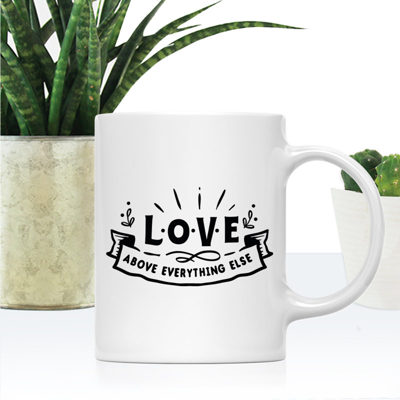Tasse à café Ahmeek, Traduction « Love Above Everything Else » : L'am
