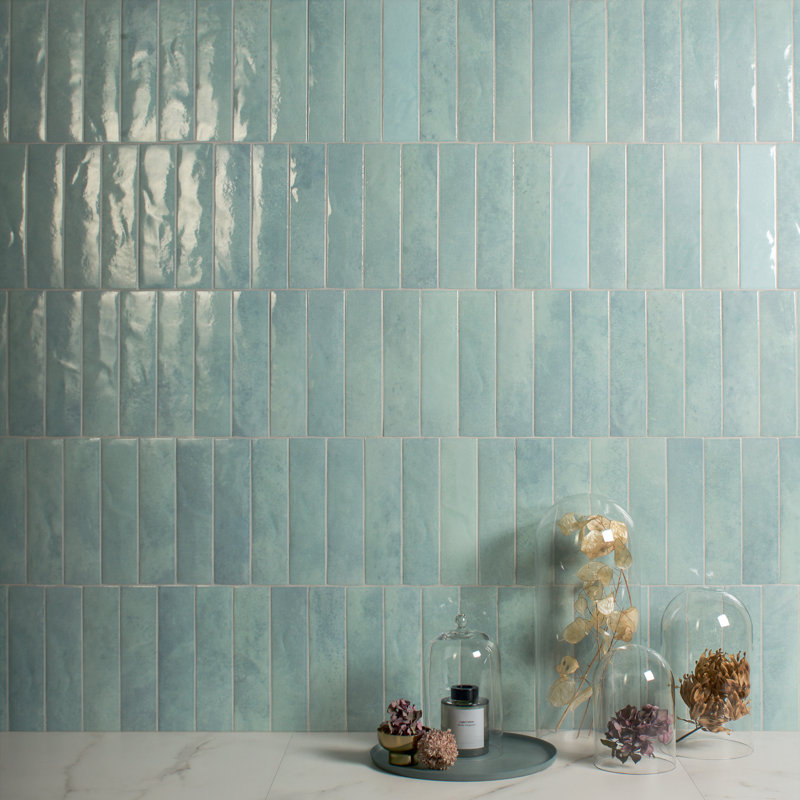 Carreaux de porcelaine miniature zellige 2,5 po x 9,5 po Miniature Soda, Bleu turquoise arctique