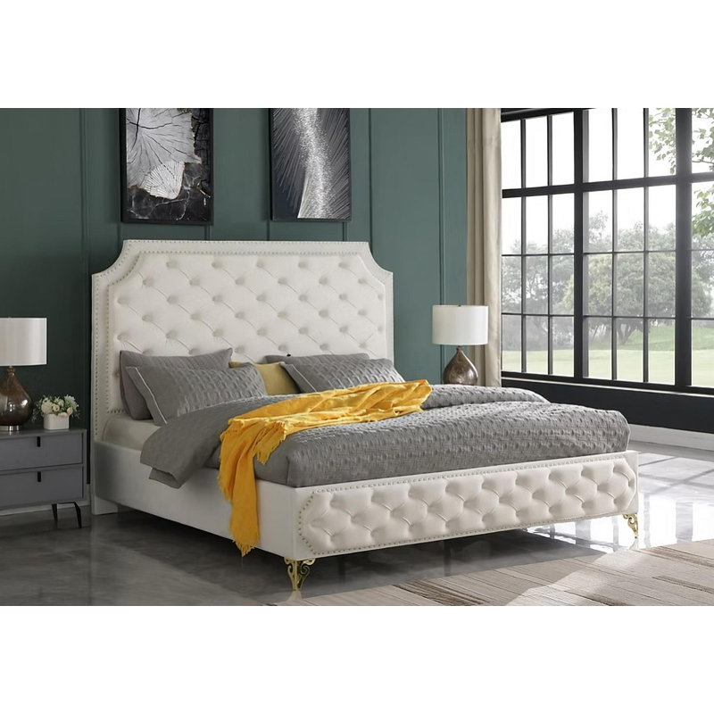 NEW B830 Leilah (Cream)  Bed -King, Très grand lit