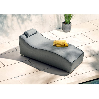Bryttnii 76cm Long Reclining Single Chaise with Cushions