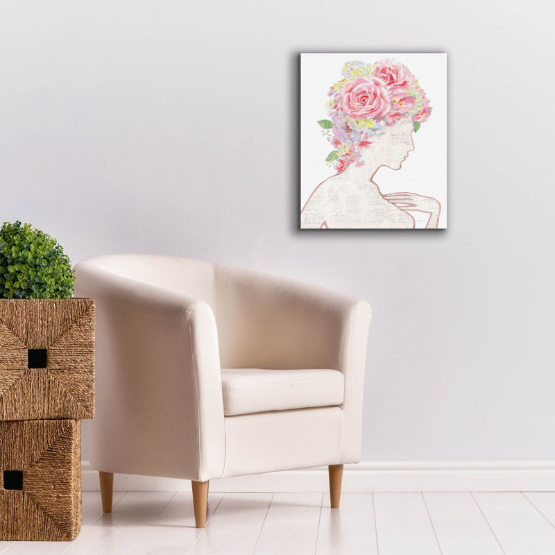 She Dreams Of Roses 1' by Emily Adams Canvas Wall Art, 26" x 30", H 24 po x l 20 po x P 0,75 po