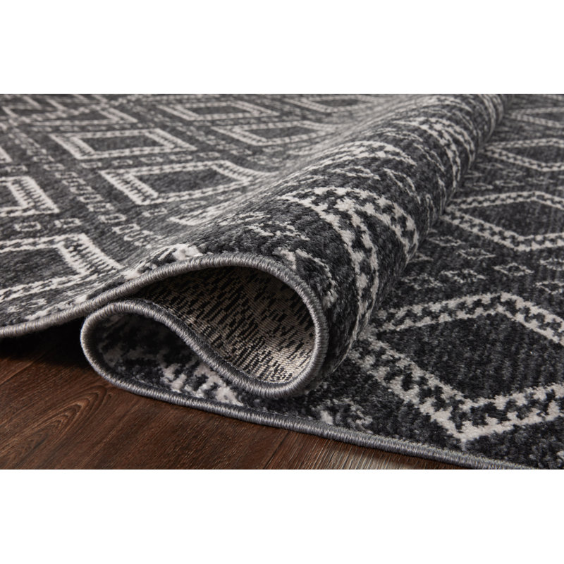 Vance Geometric Indoor Rug, Rectangle 7'10" x 10'
