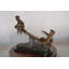 Statue en bronze Nova garçons jouant à la balançoire sur une base en marbre - Taille: L 22 po x l 8 po x H 17 po.