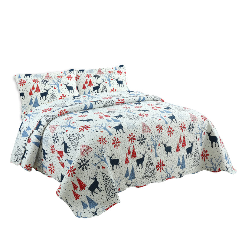 White Microfiber Queen Reversible Christmas Quilt Set