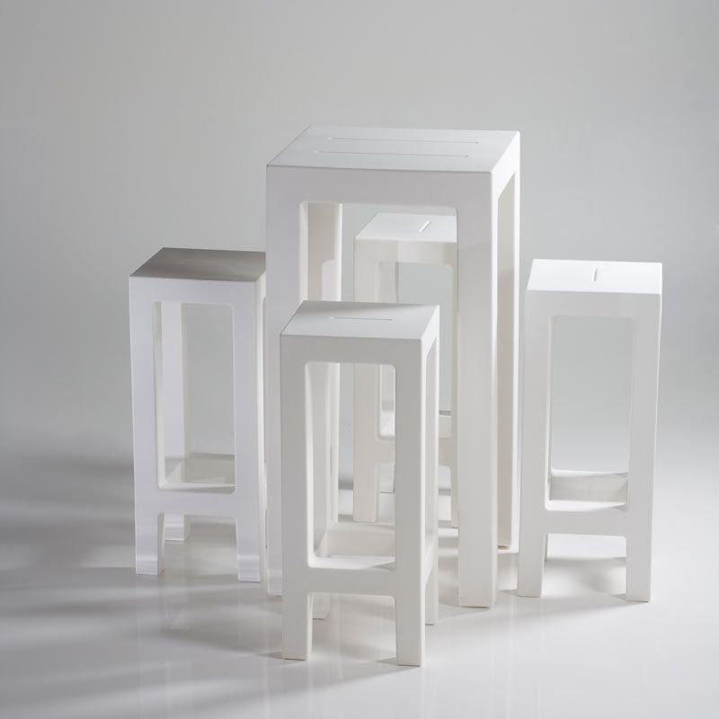 Jut Plastic Bar Table, Ice