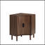 Armoire d'angle avec portes coulissantes et tablettes réglables