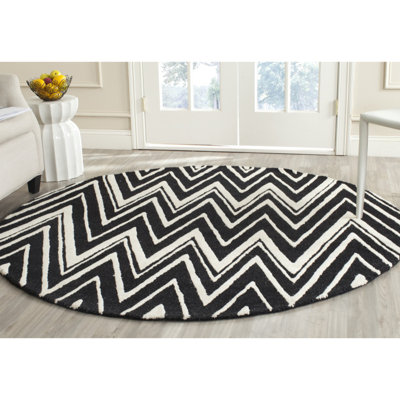 Sanyla Hand Tufted Wool Chevron Rug