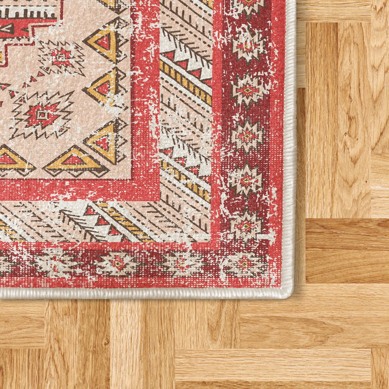 Tapis décoratif à poils longs en fibre de polyester à haute densité et à haute densité Heinolf, Rectangle 2 pi 5 po x 5 pi