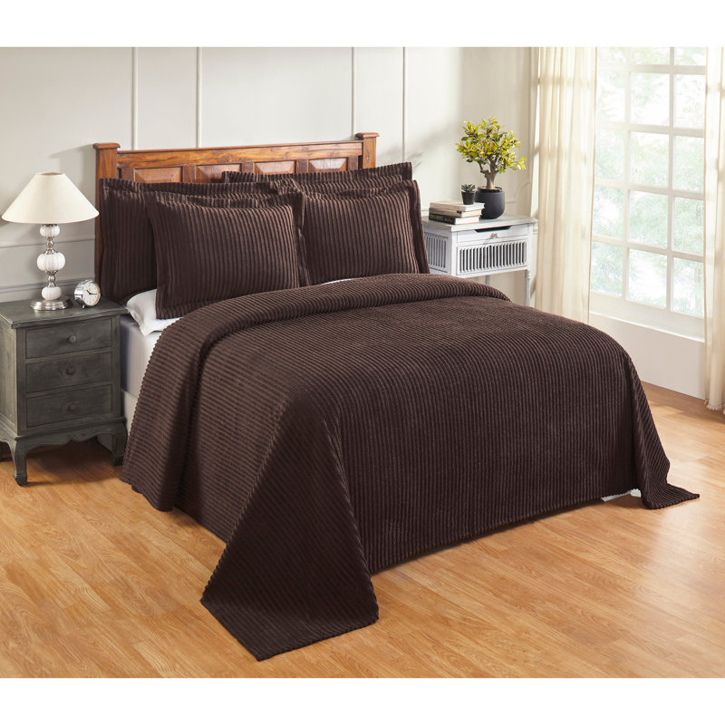 Ensemble de couvre-lit 100% coton touffeté Jullian Collection, couvre-lit à rayures classique avec taies décoratives assorties, certifié OEKO-TEX, doux, respirant, lavable à la machine, toutes saisons, chocolat