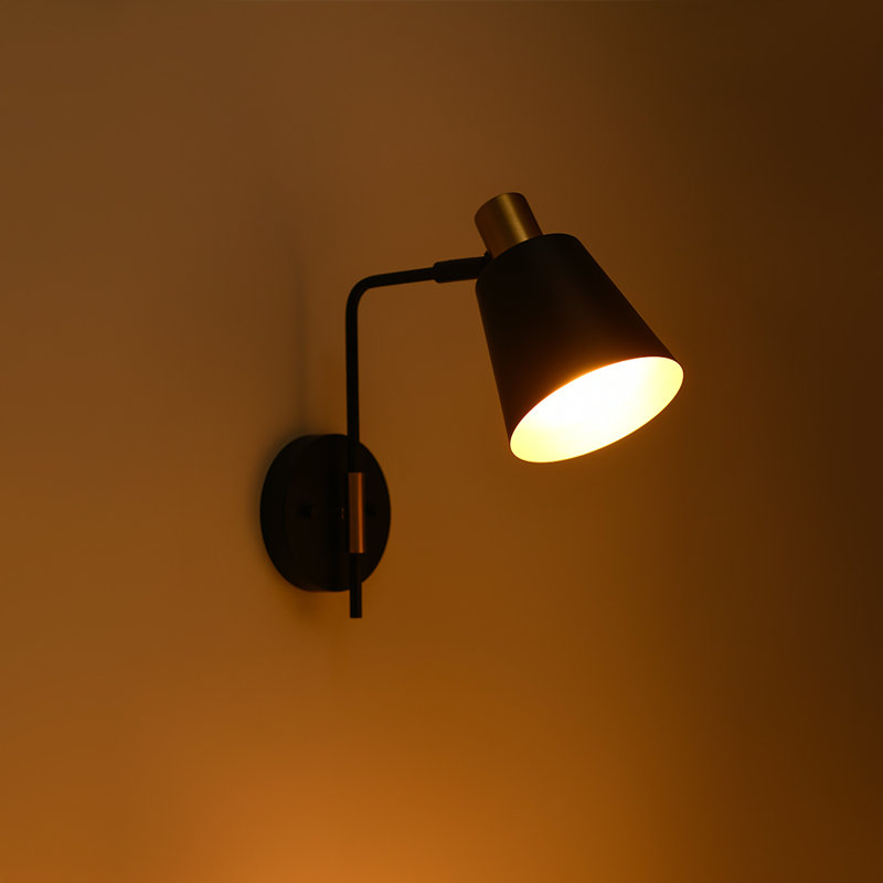Applique articulée réglable à 1 lumière
