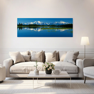 Reflet des montagnes dans le lac, le mont Foraker et le mont Mckinley, parc national de Denali, Alaska, États-Unis