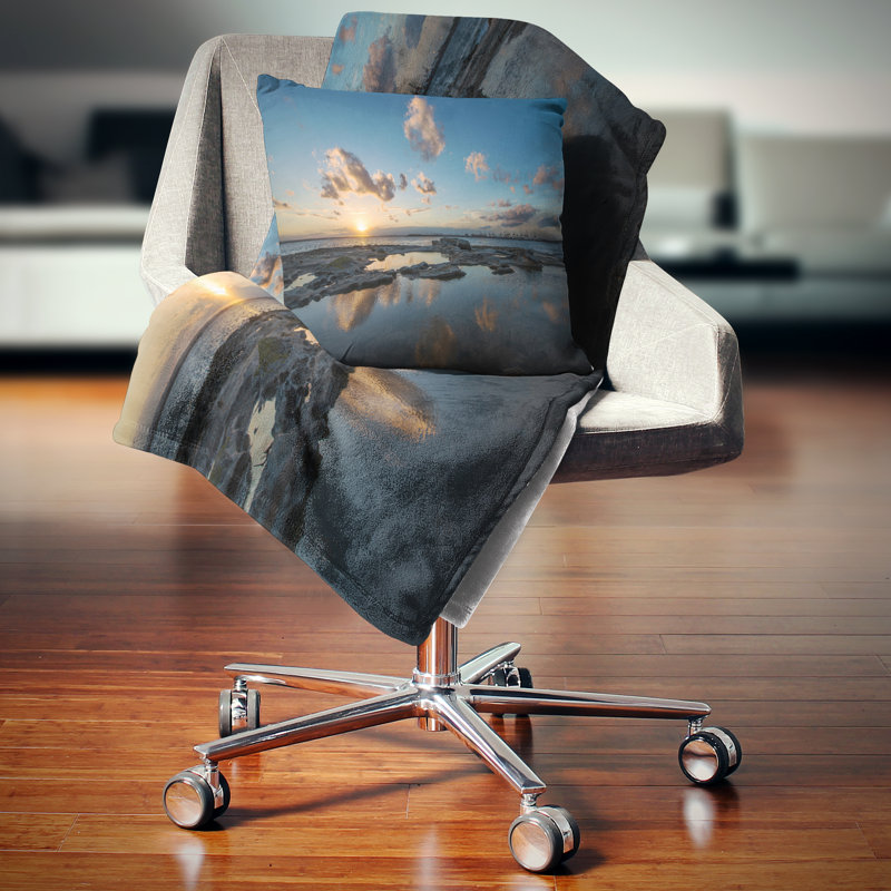 Coussin de seascape coucher de soleil à la perhouse beach, 18 po x 18 po