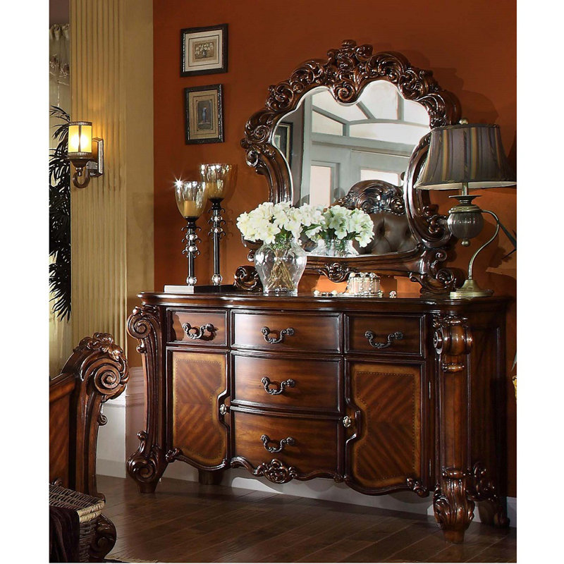 Commode à cinq tiroirs, Cerisier