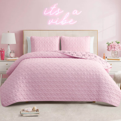 Juicy Couture Luxe Bow Quilt Sets