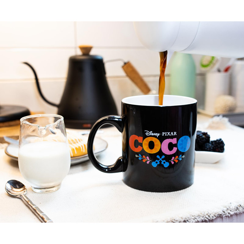 Tasse en céramique Disney «Seize Your Moment» Disney Pixar Coco | Peut contenir 20 onces