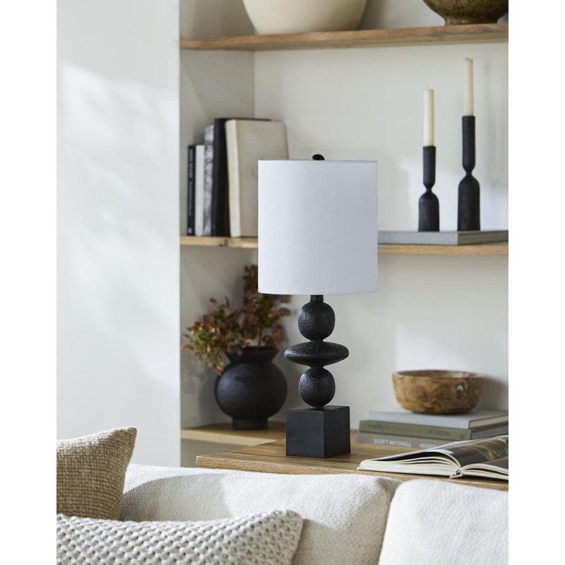 Milli Table Lamp, Black