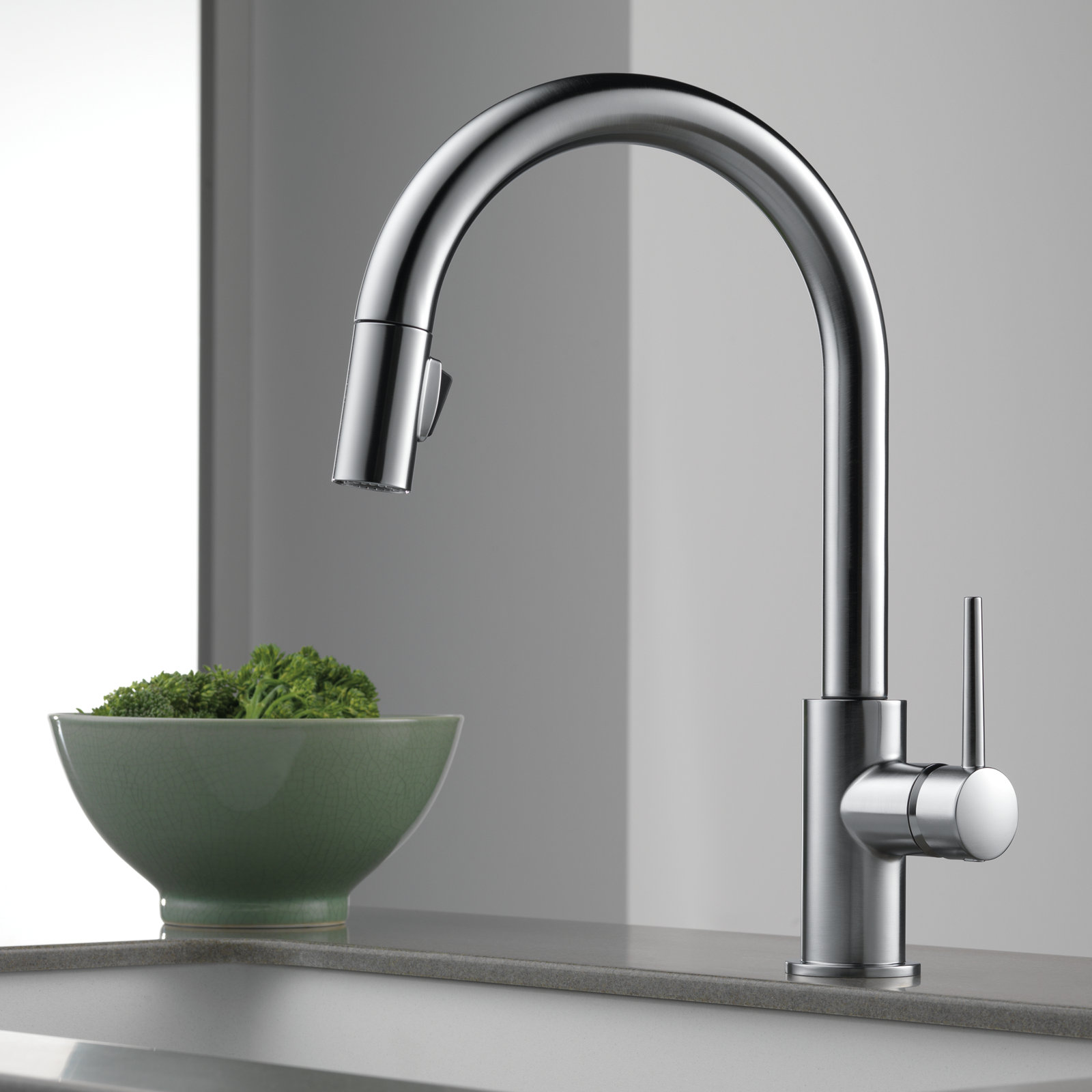 Trinsic Pull Down Sprayer Kitchen Sink Faucet, Single Handle Kitchen Faucet, Brushed Nickel