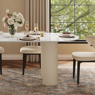 Table de salle à manger ovale moderne 71 "pour 6 personnes Jamani, plateau en pierre frittée blanc brillant, pieds en bois stables