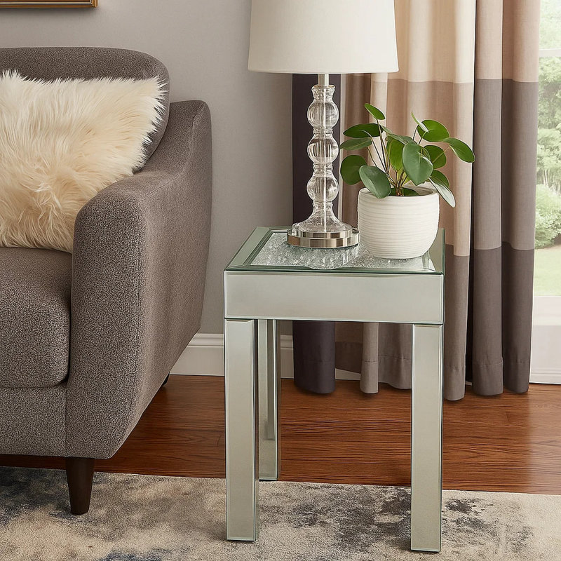 Table de bout carrée avec plateau en verre trempé Prosperie Glam