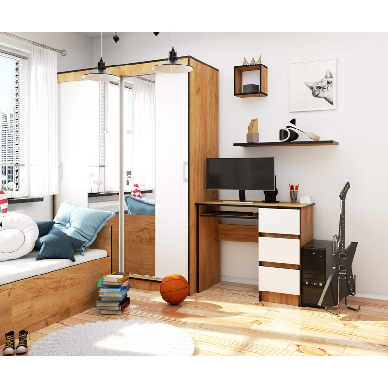 Srivatsan Desk