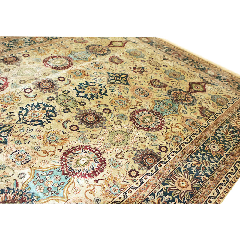 Hand Knotted Wool Area Rug in Ivory And Navy