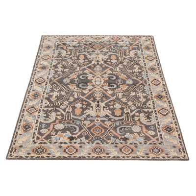 Tapis gris Jules Serapi 5 pi 1 po x 7 pi 6 po