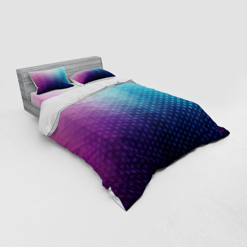 Polyester Geometric Shapes Duvet Cover, Queen Duvet Cover + 3 Additional Pieces