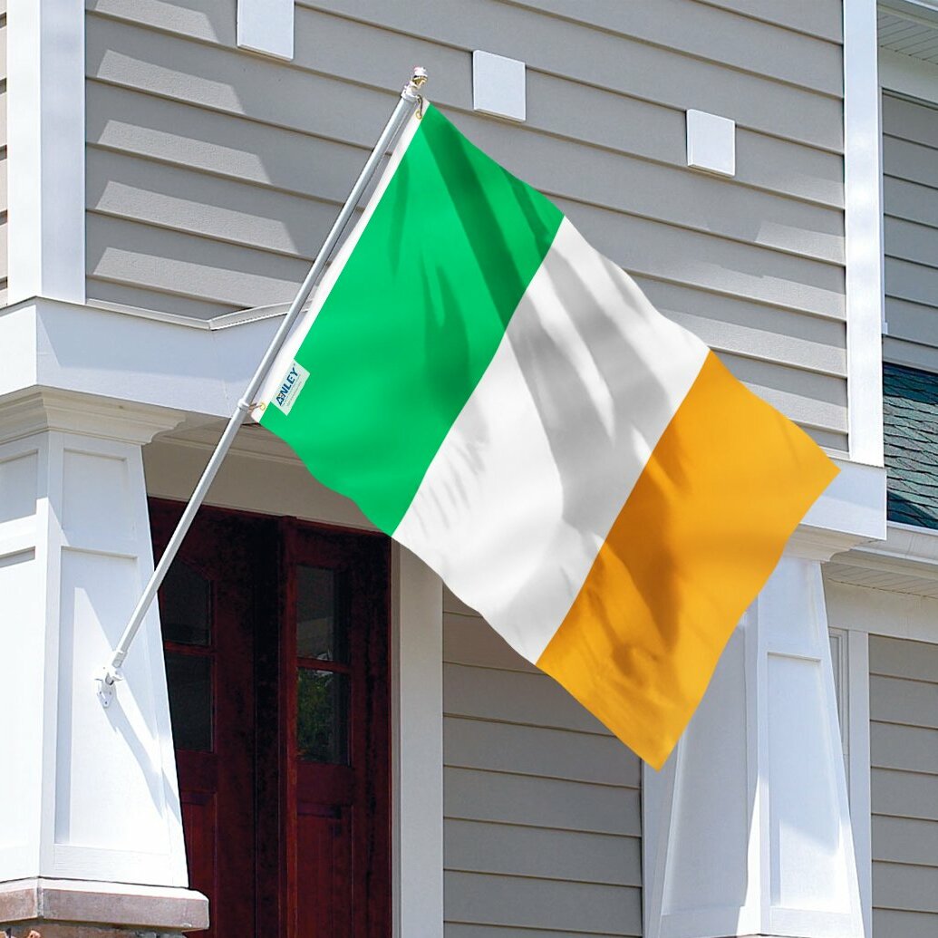 Anley Ireland String Flag Pennant Banners 33 Feet 38 Flags