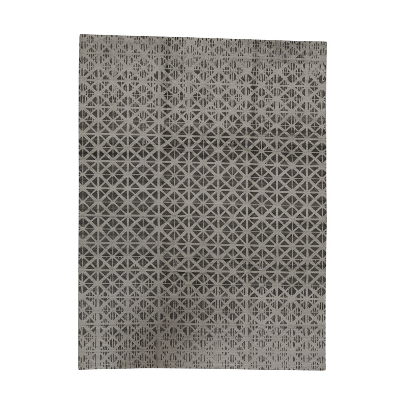 Geometric Area Rug in Gray