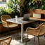 Table bistro tulipe ronde et moderne avec plateau en faux marbre, structure en métal robuste et facile à assembler-146632301-146632302