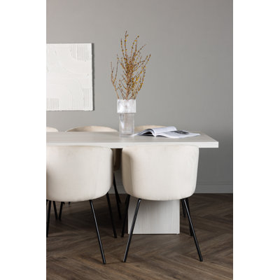 Meadowbrook 6 - Person Dining Set