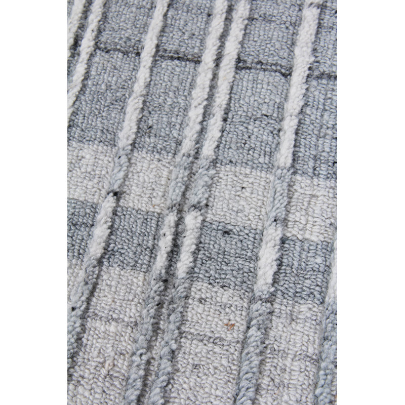 Provident Geometric Area Rug in Silver, Rectangle 6' x 9'