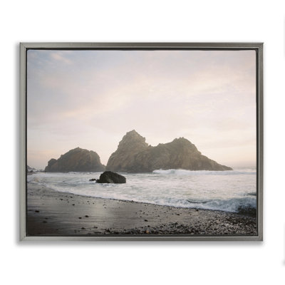 «Seaside Cliff Landscape», art mural sur toile flottante par Justine Milton