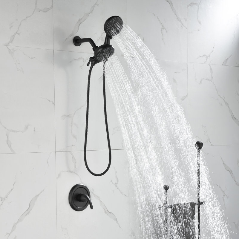 Ensemble de robinet de douche 7,2 po avec pomme de douche à 7 jets et valve brute, Noir mat
