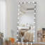 Miroir de salle de bain surdimensionné avec lumières Hollywood
