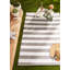 Tapis d'extérieur à rayures pierre / blanc 4 pi x 6 pi