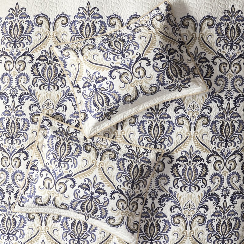 Courtepointe avec coussins, bleu marine, double. Motif cachemire 100% microfibre. Revers doux. 2 taies décoratives, 3 coussins décoratifs. Courtepointe 6 pièces