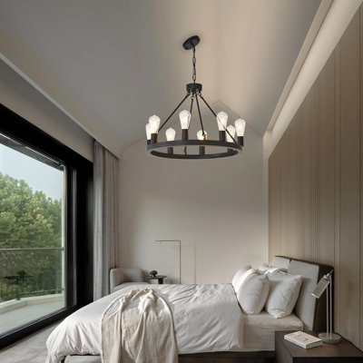 Lustre à roulettes Farmhouse avec 8 lumières, chaînes de suspension réglables et cadre en fer industriel pour la salle à manger, le salon et le vestibule